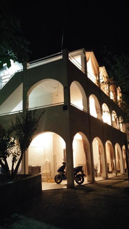 Kilic Apartments Τρογκίρ Εξωτερικό φωτογραφία