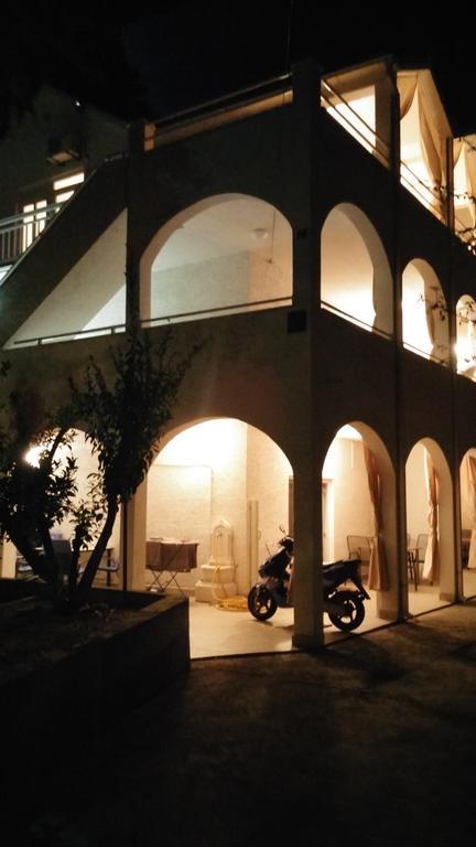 Kilic Apartments Τρογκίρ Εξωτερικό φωτογραφία